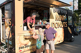 Food Truck - mini donuts Food Truck - mini donuts